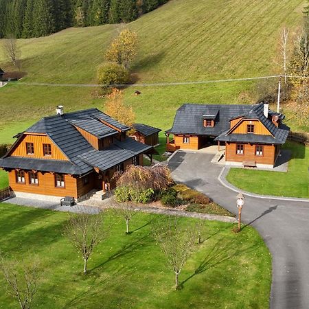Valassky Dvur Velke Karlovice Ngoại thất bức ảnh