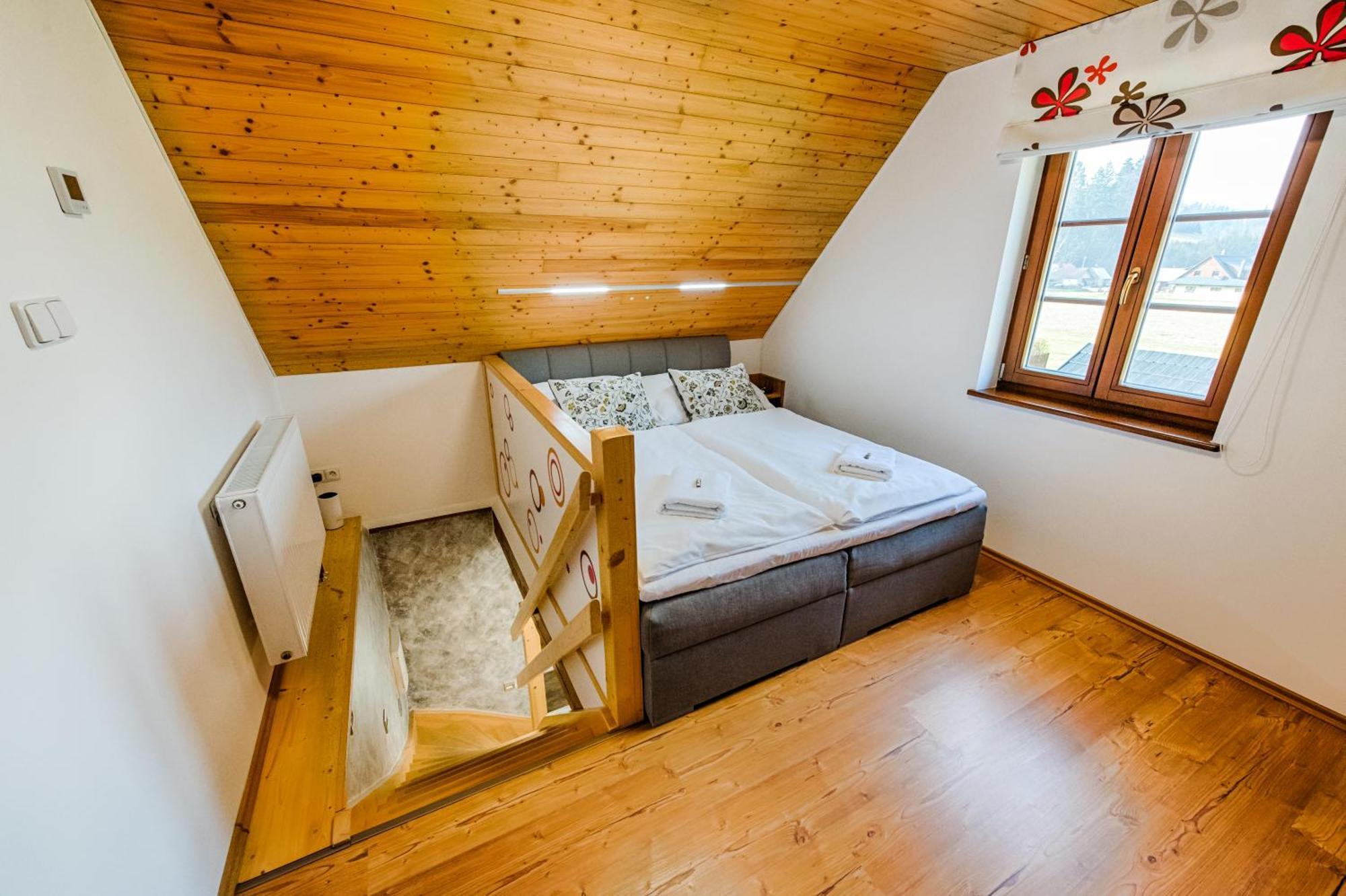 Valassky Dvur Velke Karlovice Ngoại thất bức ảnh