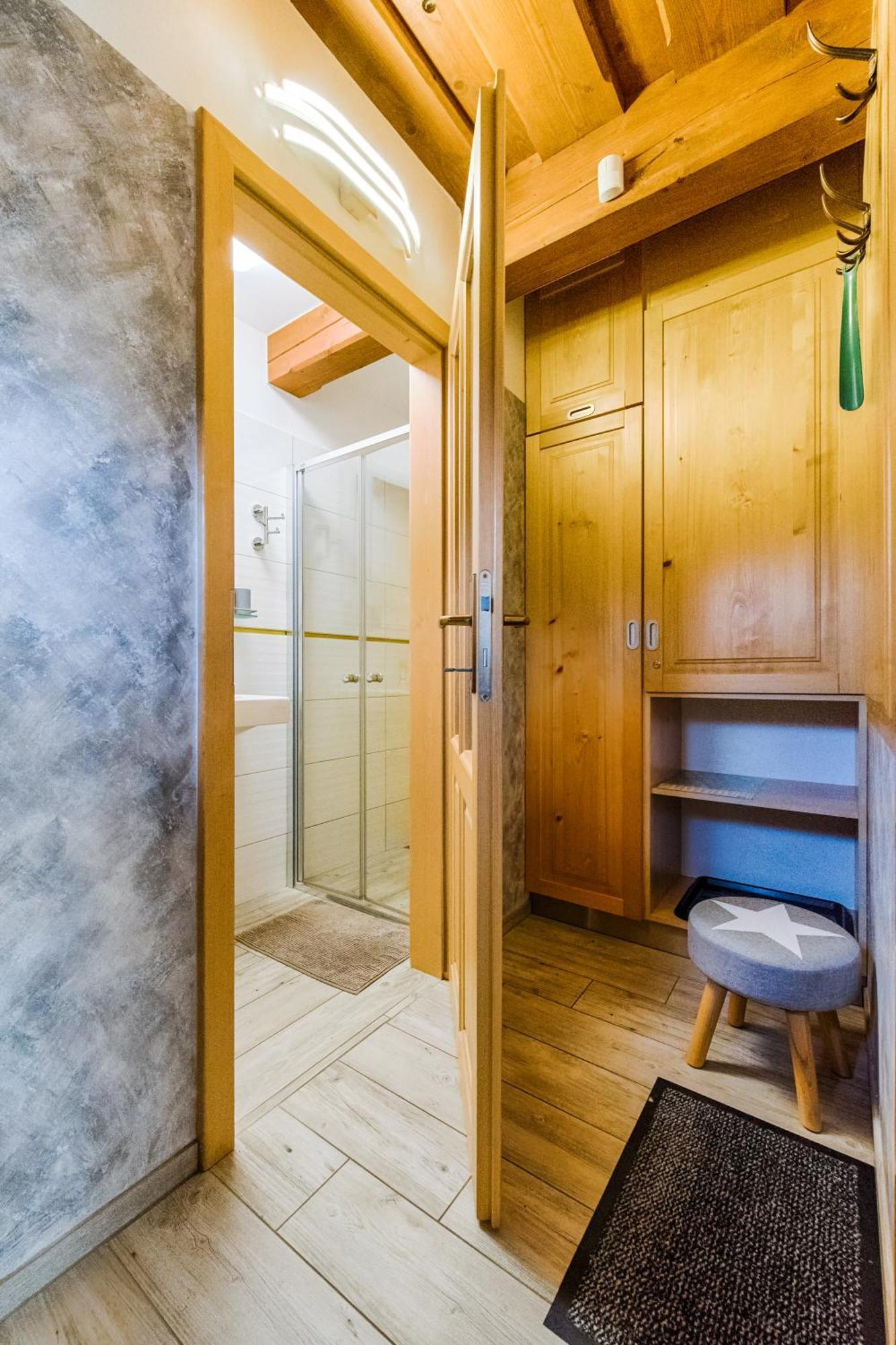 Valassky Dvur Velke Karlovice Ngoại thất bức ảnh