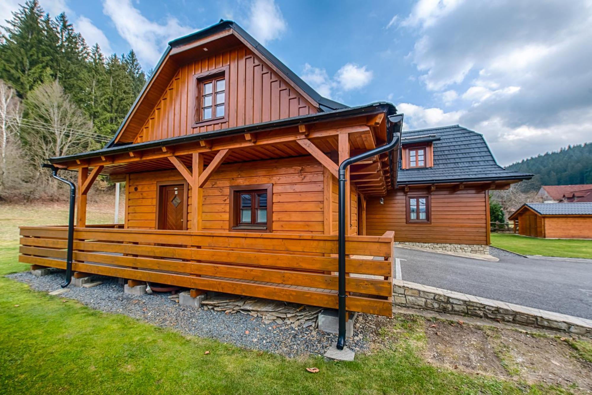 Valassky Dvur Velke Karlovice Ngoại thất bức ảnh