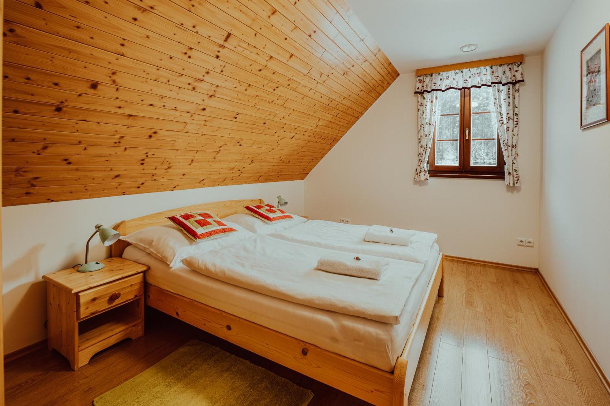 Valassky Dvur Velke Karlovice Ngoại thất bức ảnh