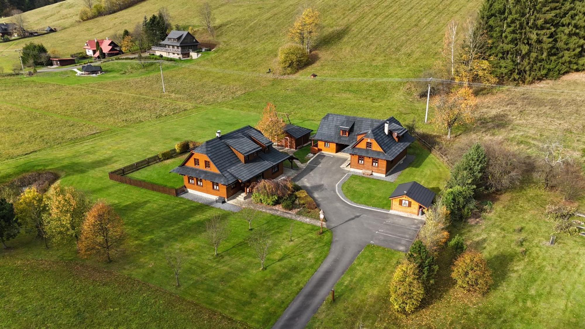 Valassky Dvur Velke Karlovice Ngoại thất bức ảnh
