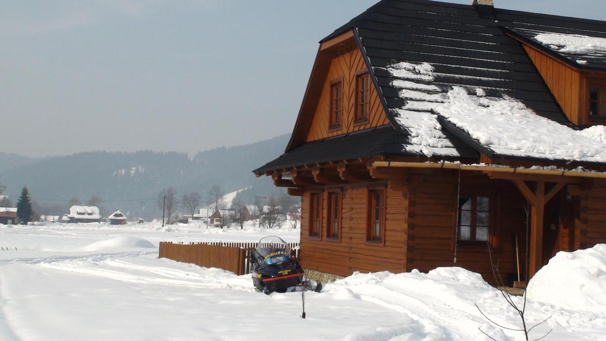 Valassky Dvur Velke Karlovice Ngoại thất bức ảnh